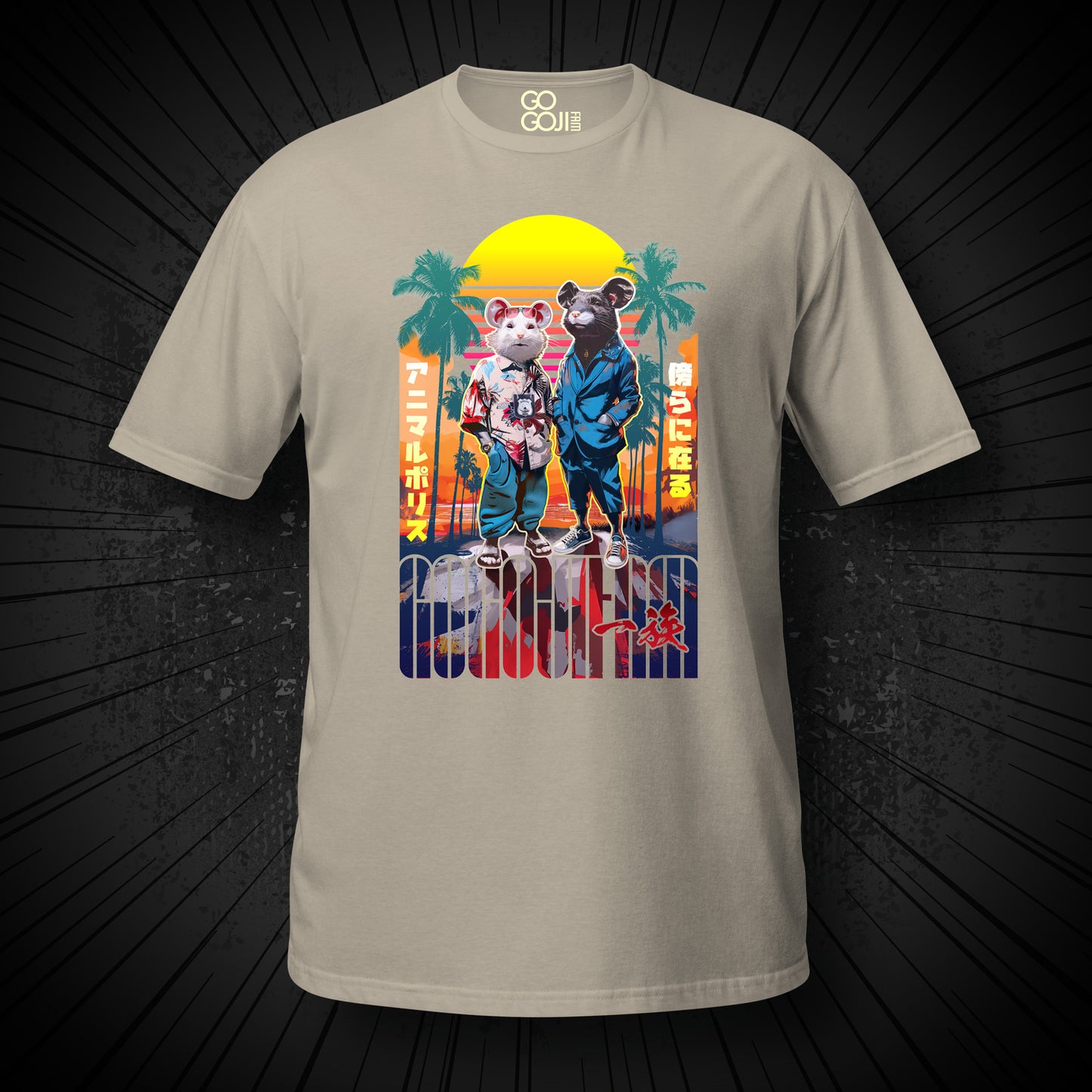 Sandfarbenes T-Shirt von GOGOJIFAM mit dem Motiv MICE VICE: Zwei Cop-Mäuse im realistischen Manga-Stil tragen Hawaiihemd und Anzug – eine Hommage an Miami Vice. Souverän und cool sind sie im Einsatz gegen die illegale Tierausbeutung. Das fantasievolle Design setzt ein kreatives Zeichen für Umwelt- und Tierschutz und macht auf den Kampf der Tiere um ihre Existenz aufmerksam.