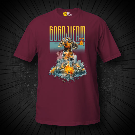 Kastanienbraunes T-Shirt von GOGOJIFAM mit dem Motiv DACHSHUND: Ein riesiger, niedlicher Dackel im realistischen Comic-Stil zerstört eine Großstadt. Das witzige Design steht sinnbildlich für den Ausgleich der Natur im Existenzkampf der Tiere und setzt ein kreatives Zeichen für Umwelt- und Tierschutz.